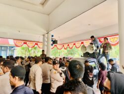 Ratusan Massa Aksi Tuntut Tindakan Tidak Prosedural Kantor BPOM Kendari