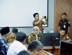 Aksi di Kantor Bupati Konsel, Masyarakat Minta Camat Kolono Dicopot