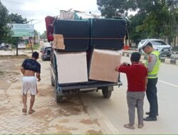 Ditlantas Polda Sultra Beri Sanksi Teguran Kepada Pengendara di Hari Pertama Operasi Keselamatan Anoa