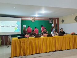 Kejari Konsel Tahan Tiga Tersangka Korupsi Proyek Jalan di Kolono