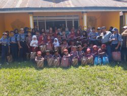Pemdes Andoolo Serahkan Seragam Sekolah dan BLT Tahap Dua