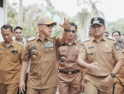 Wabup Konsel Dampingi Gubernur Sultra Tinjau Lokasi Pembangunan SMA Garuda di Konda